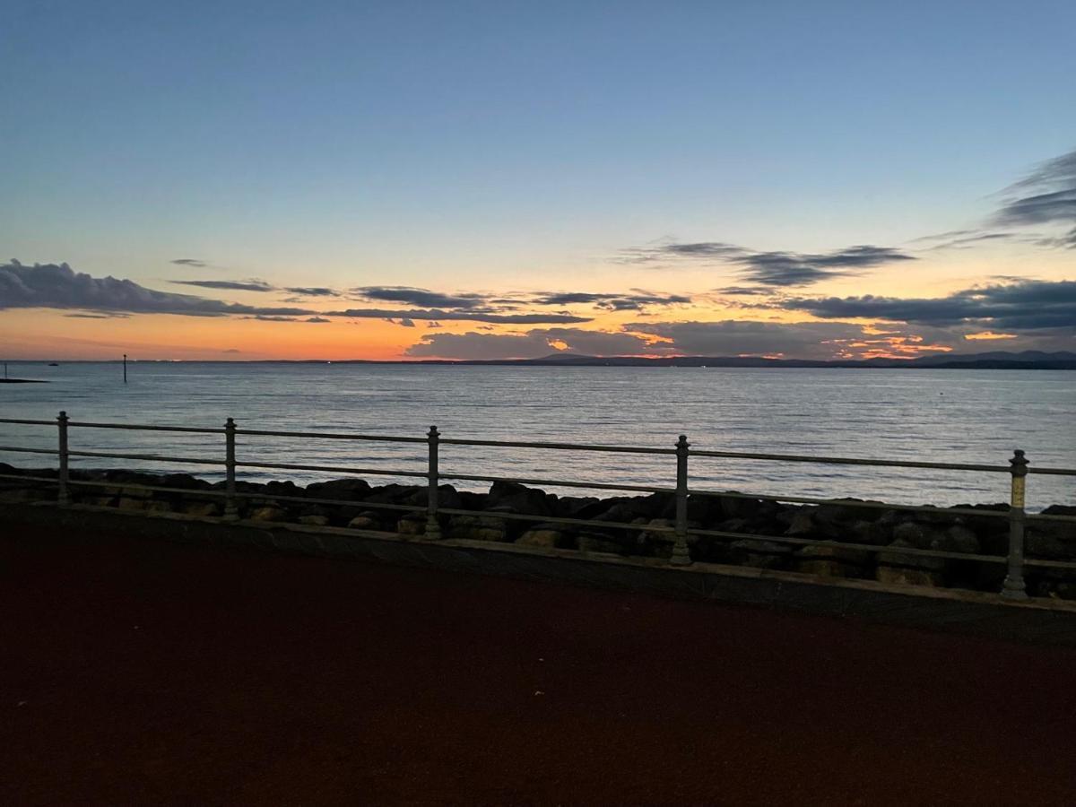 Eden Vale Ground Floor Sea View Apartment モアカム エクステリア 写真