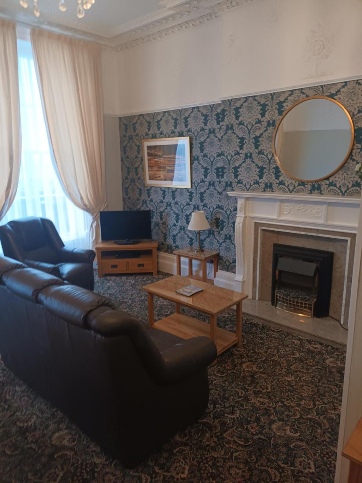 Eden Vale Ground Floor Sea View Apartment モアカム エクステリア 写真
